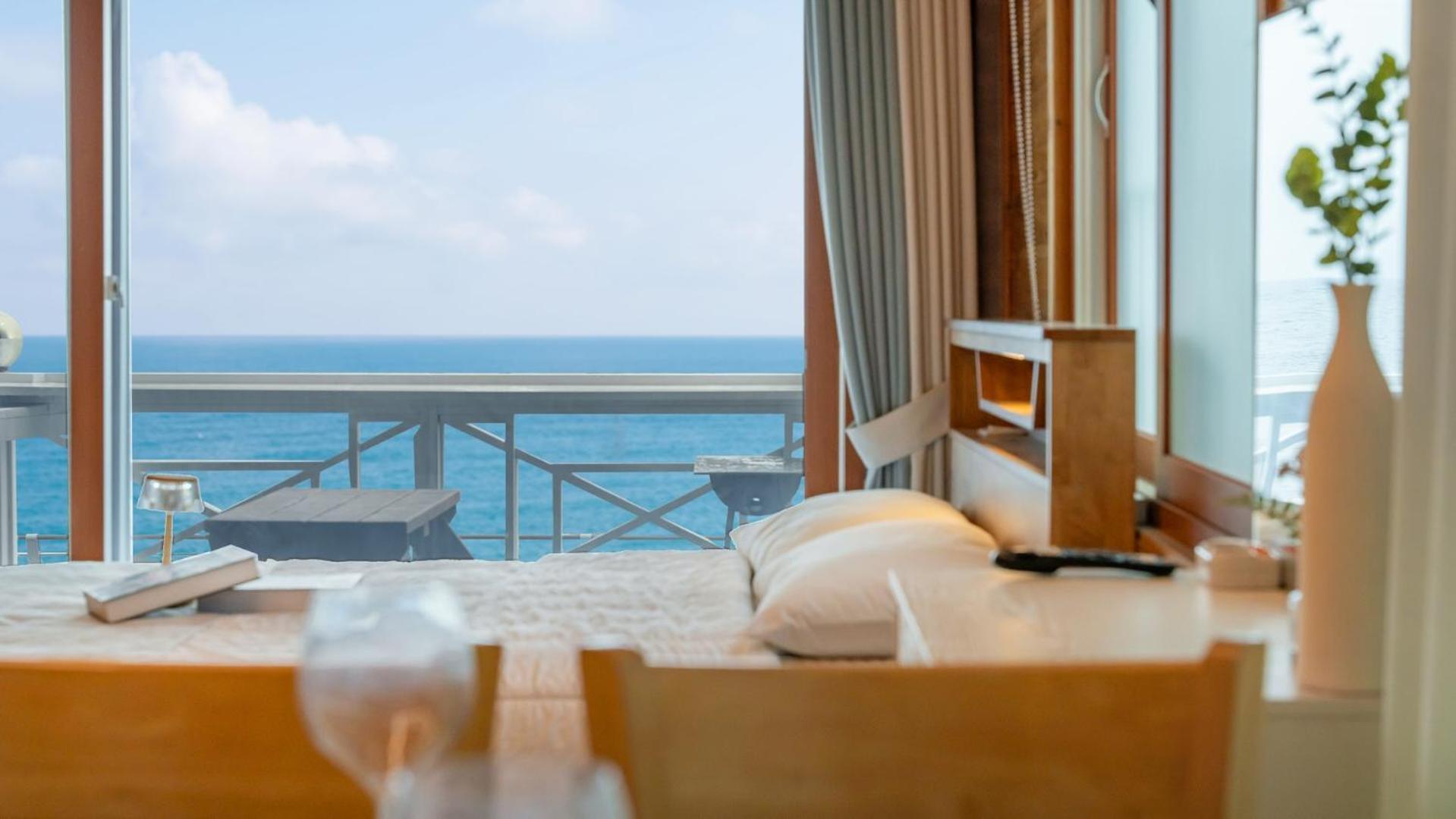 Sokcho The View Pension Екстериор снимка